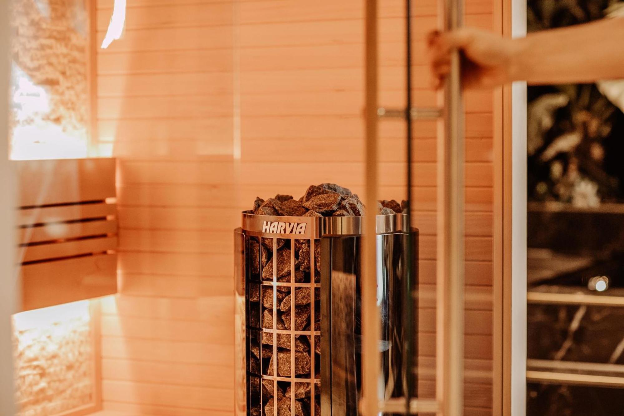 B&B Spa Goud 提耳堡 外观 照片